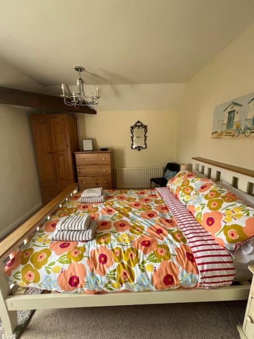 Wish End Cottage Ratton Exterior foto