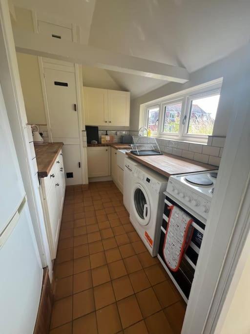 Wish End Cottage Ratton Exterior foto